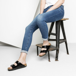 213-1005292-birkenstock-arizona-black